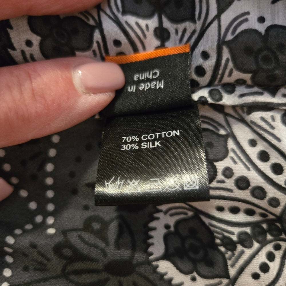 Hebbeding 2 Piece Pantsuit- Size M/L‎ - NWT