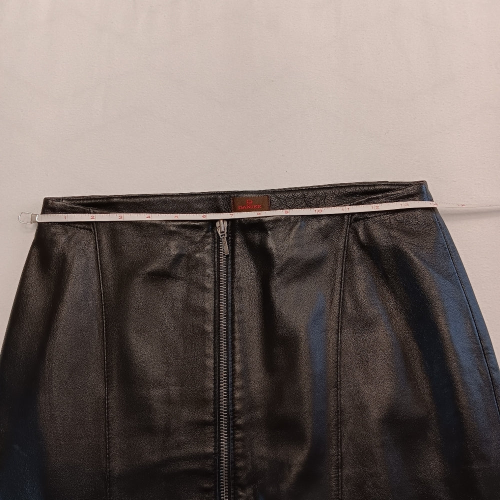 Danier‎ Leather Skirt - Size 2