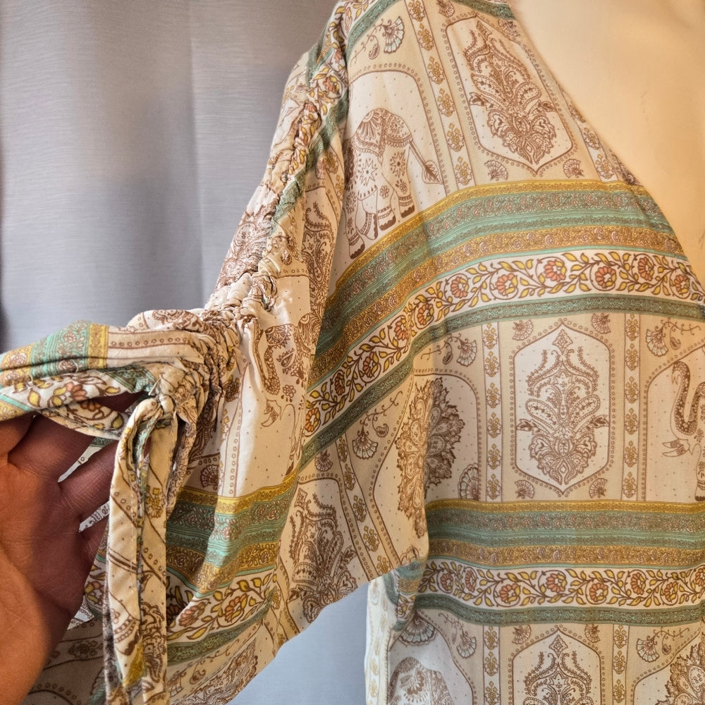 O'Neill Coverup - Size Small‎