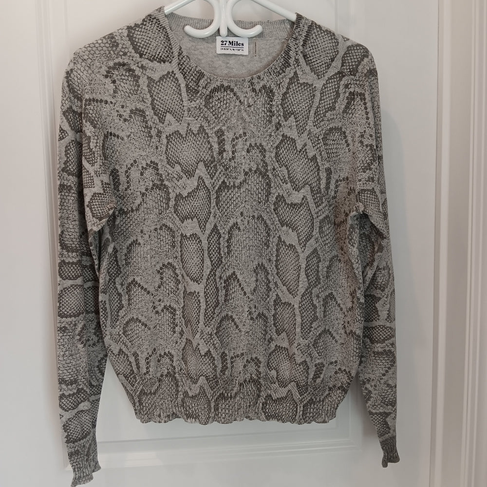 Animal Print cotton‎ Sweater - Size Medium