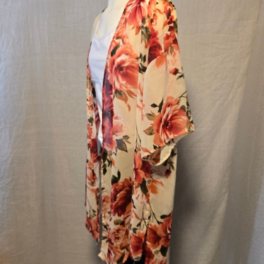 Hello Miz Floral Wrap - One Size‎