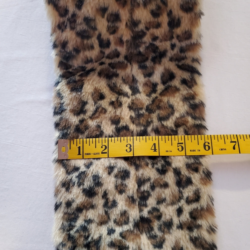 Leopard Print Faux‎ Fur Scarf