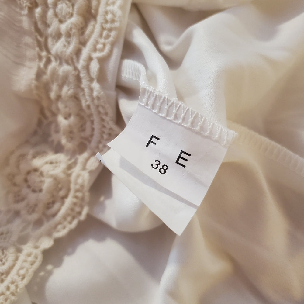 Elegant Cream‎ Lace Dress - Medium