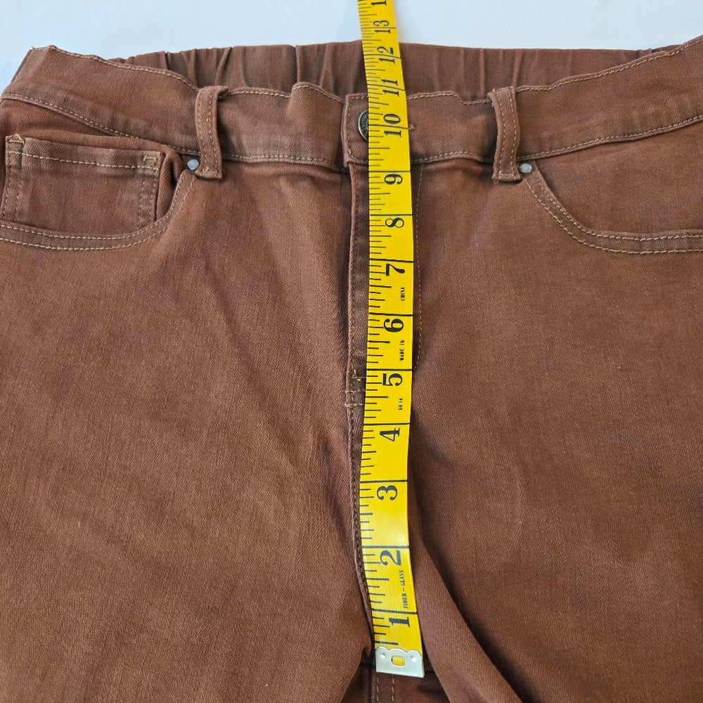 Grace &‎ Lace Jeans - Size Large