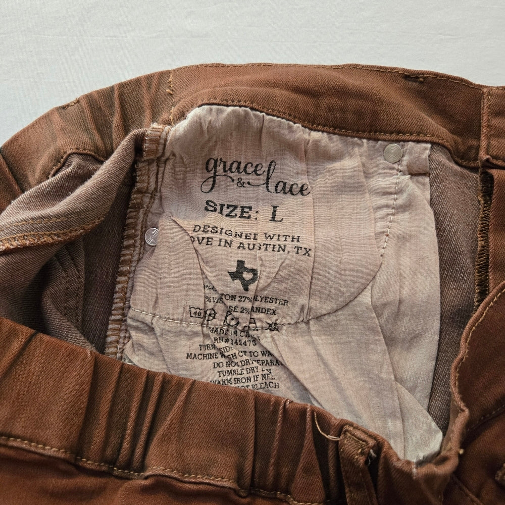 Grace &‎ Lace Jeans - Size Large