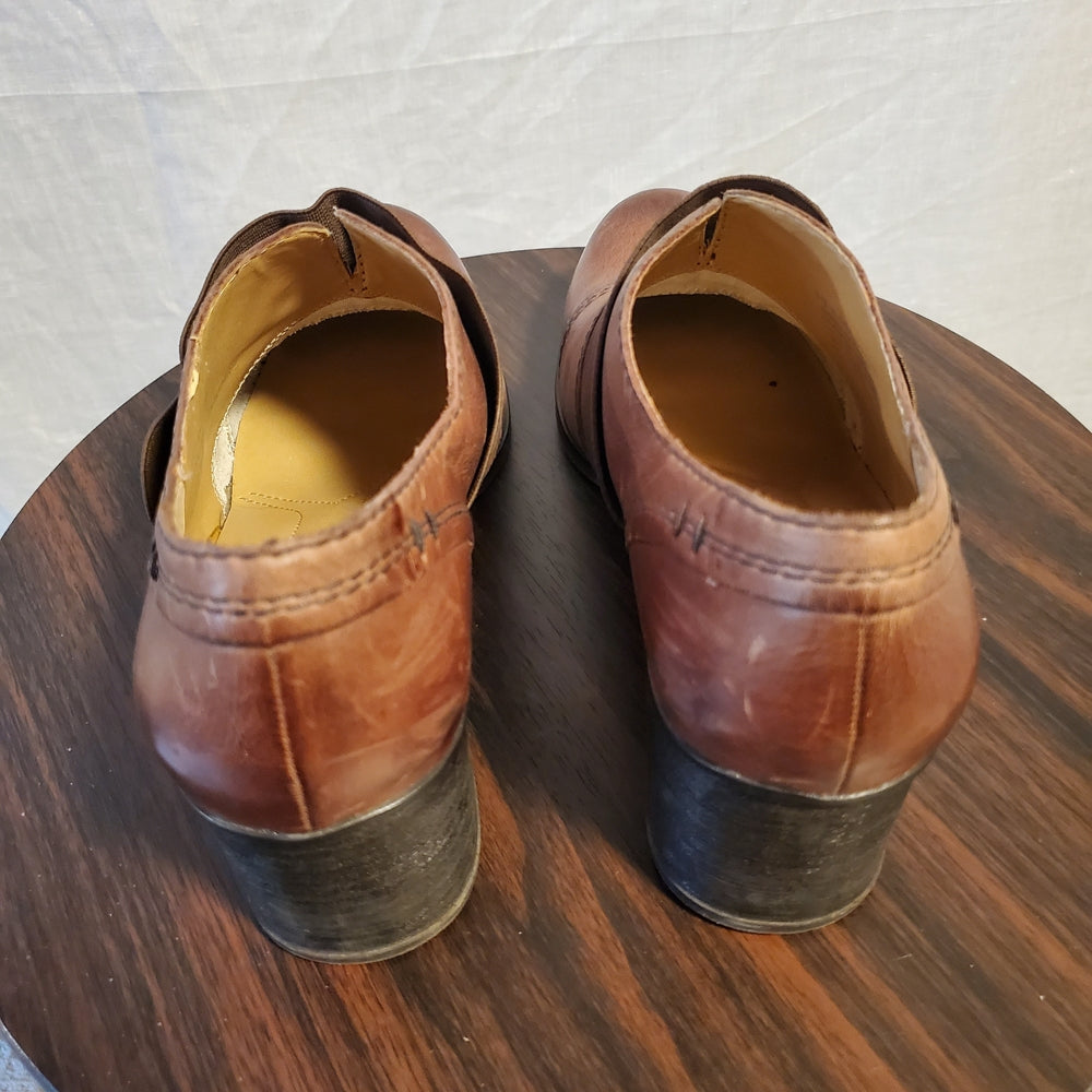 Women's Naturalizer Slip On  -‎ Size 8