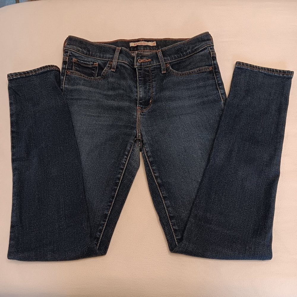Levi 311‎ Shaping Skinny Size 28