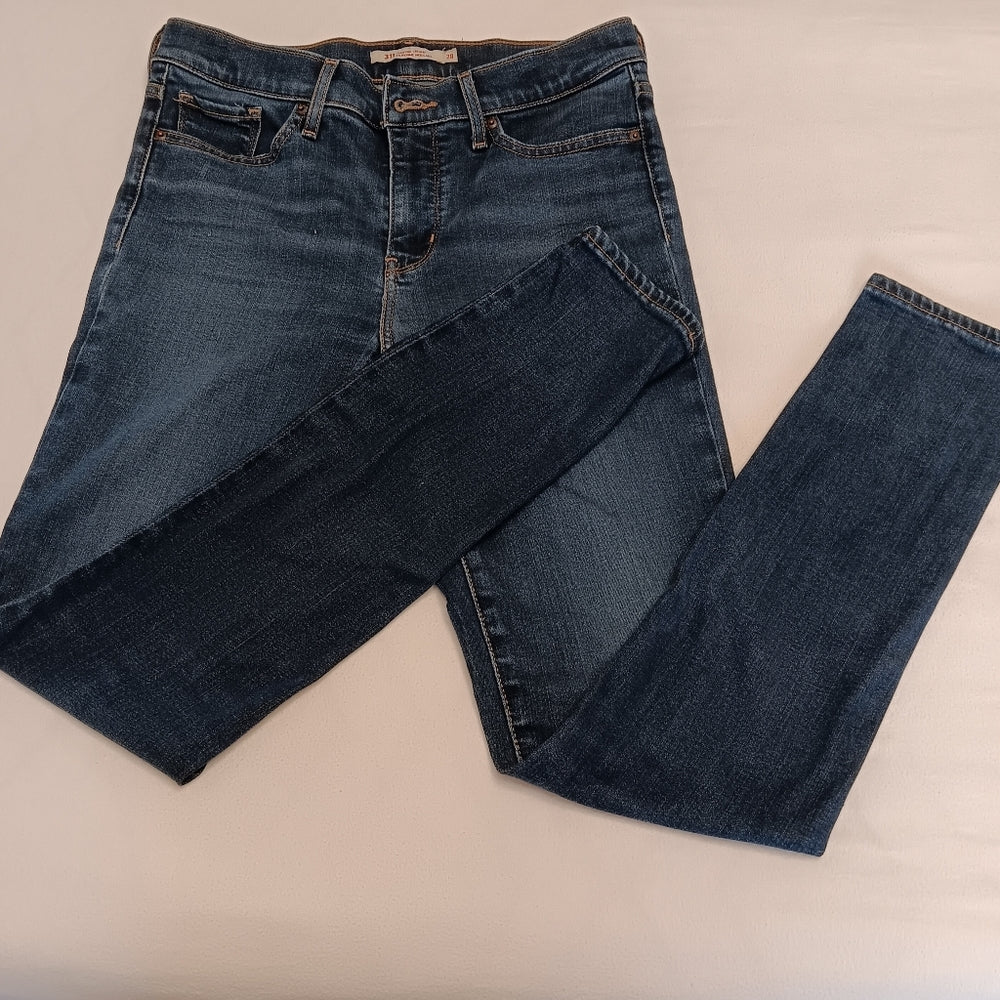 Levi 311‎ Shaping Skinny Size 28