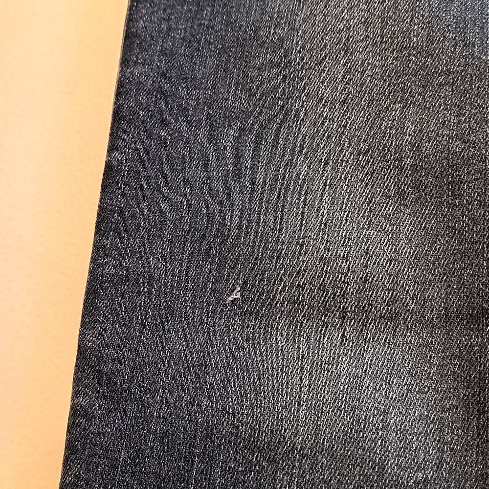 Levi 311‎ Shaping Skinny Size 28