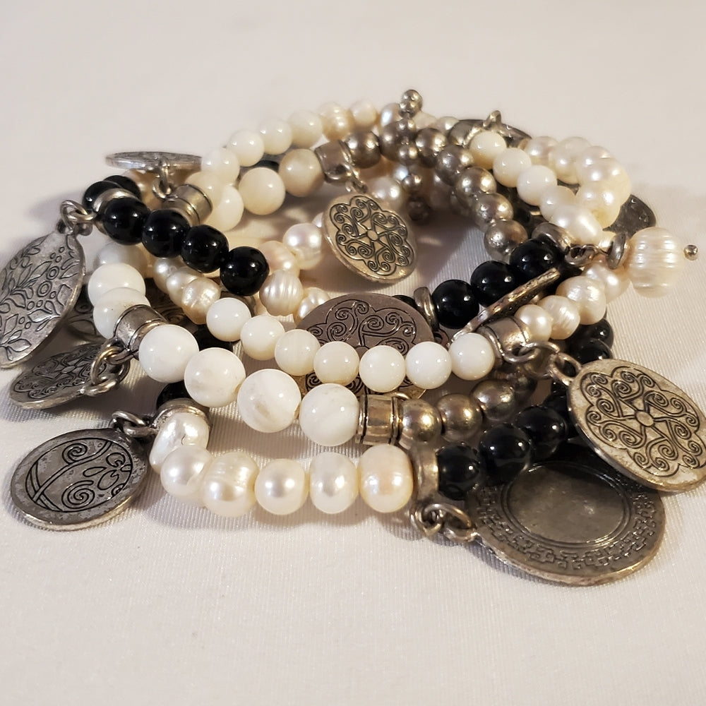 Lizou Bracelet Set