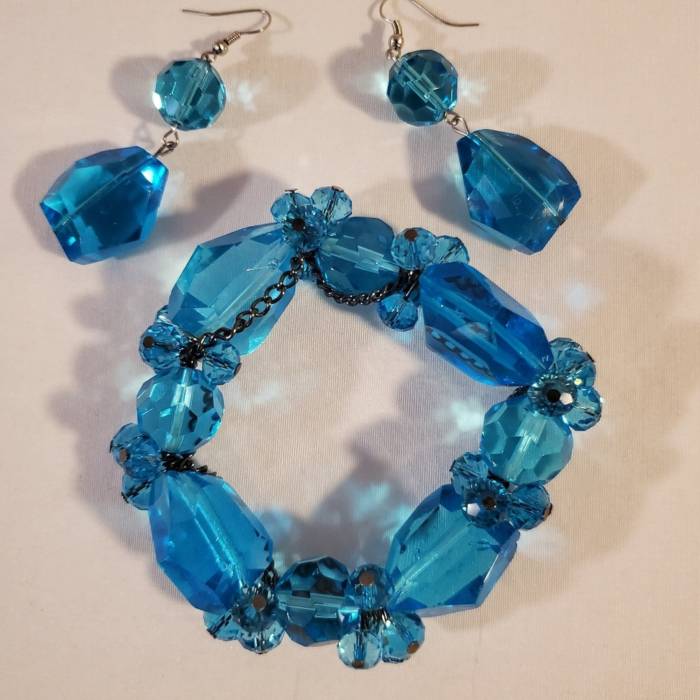 Bold Glass Bead Bracelet And Earings Set