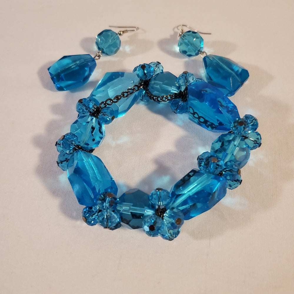 Bold Glass Bead Bracelet And Earings Set