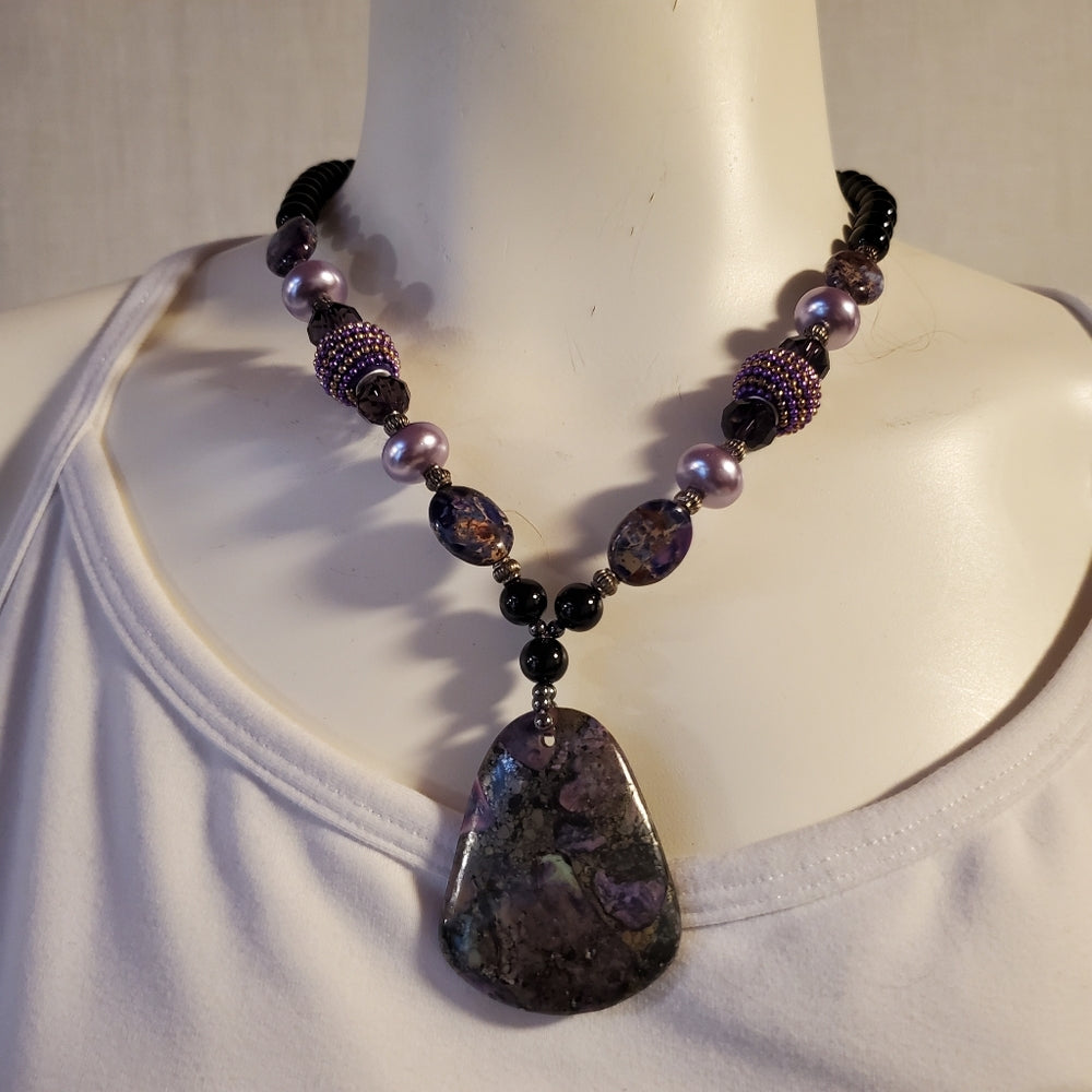 Purple stone pendant necklace with mixed beads