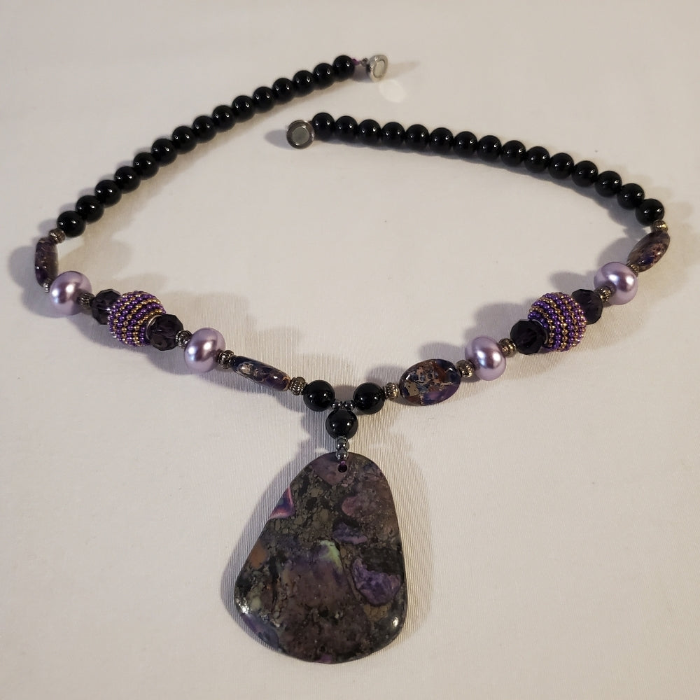 Purple stone pendant necklace with mixed beads