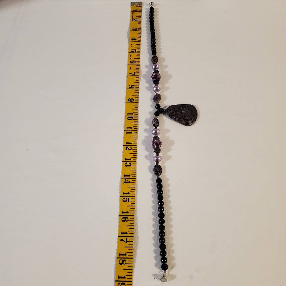 Purple stone pendant necklace with mixed beads