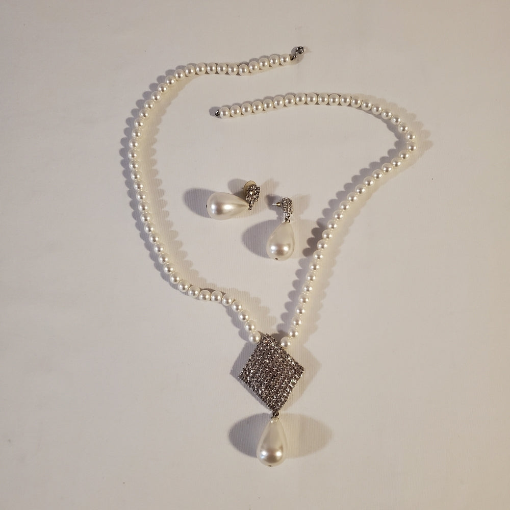 Faux Pearl Necklace & Earring Set | Rhinestone Pendant