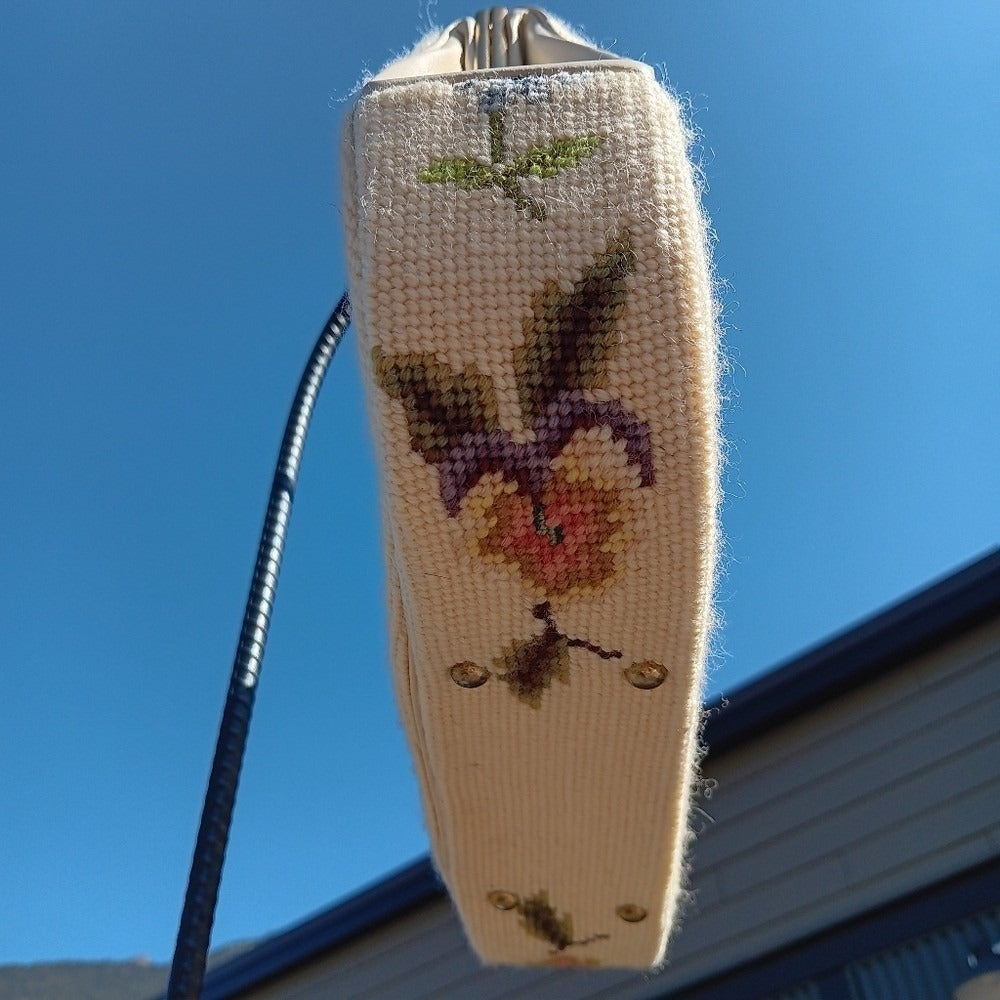 Elvette Vintage Tapestry Purse‎