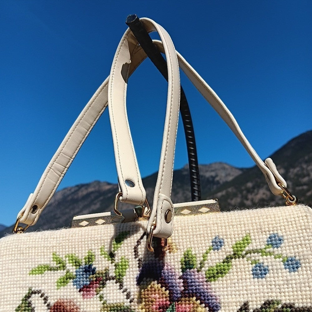 Elvette Vintage Tapestry Purse‎