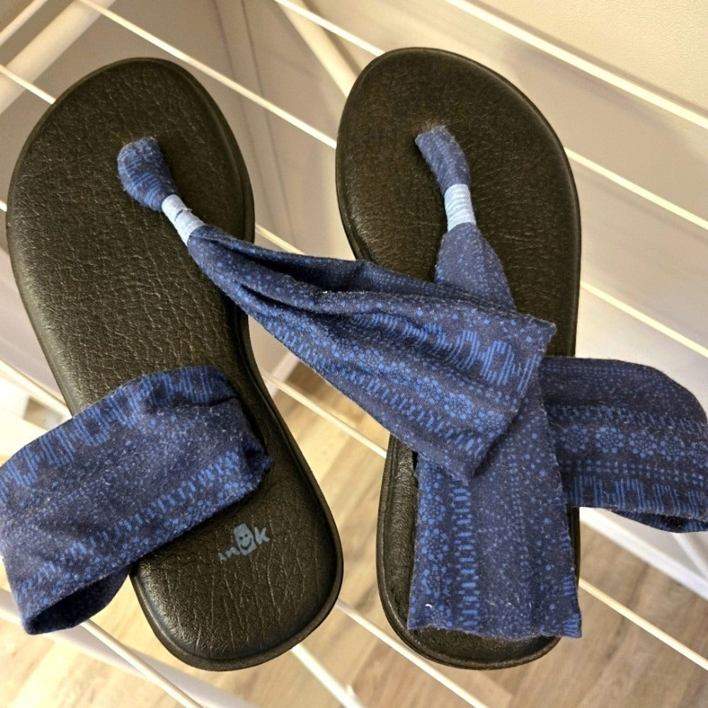 Sanuk blue yoga‎ sling sandals - Size 7