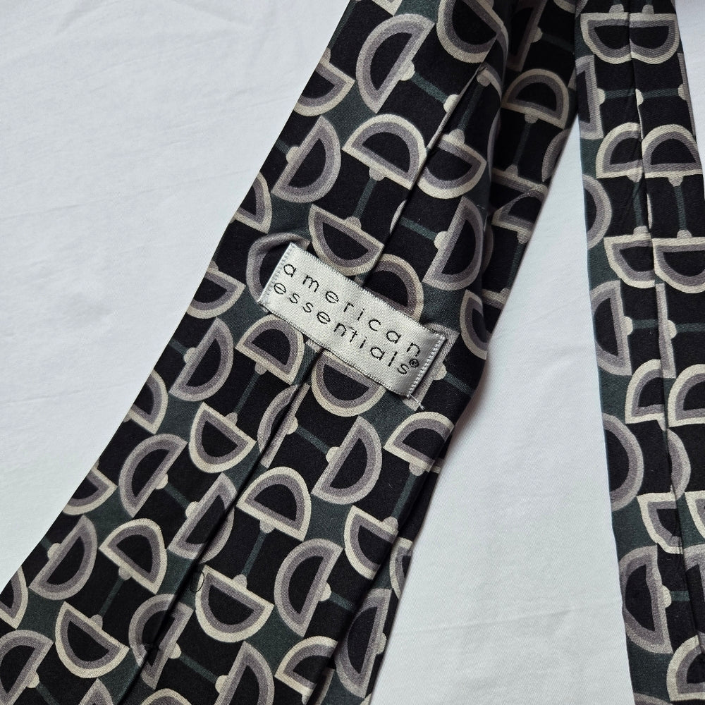 American Essentials‎ Necktie
