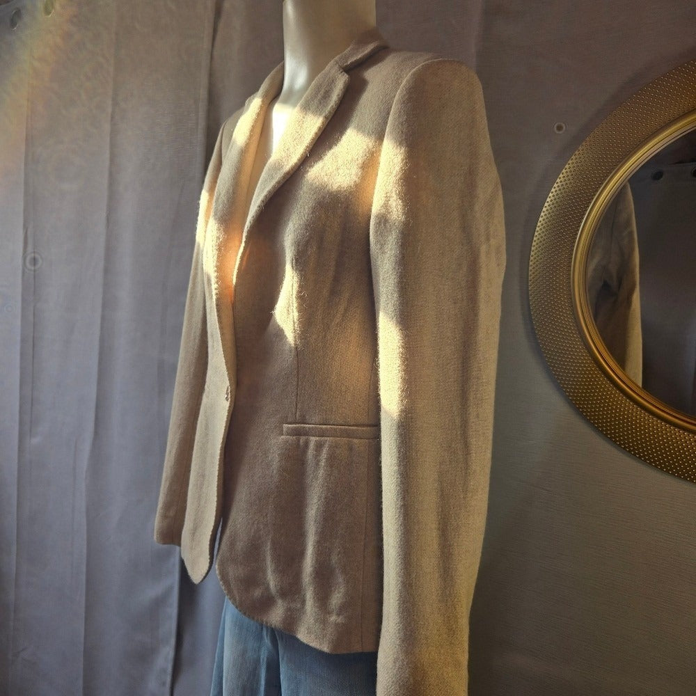 Women's Massimo Dutti cream Blazer - Size 4‎