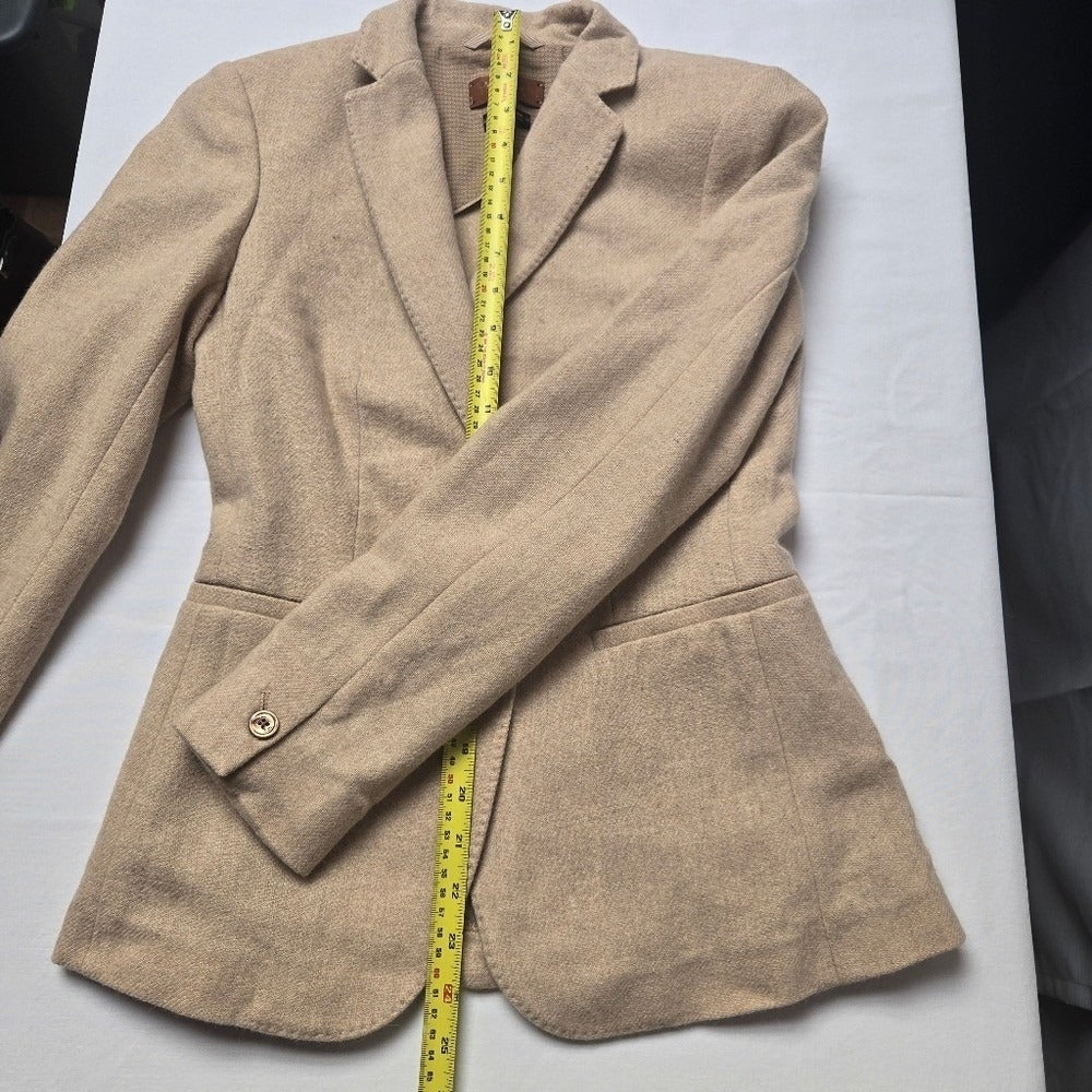 Women's Massimo Dutti cream Blazer - Size 4‎