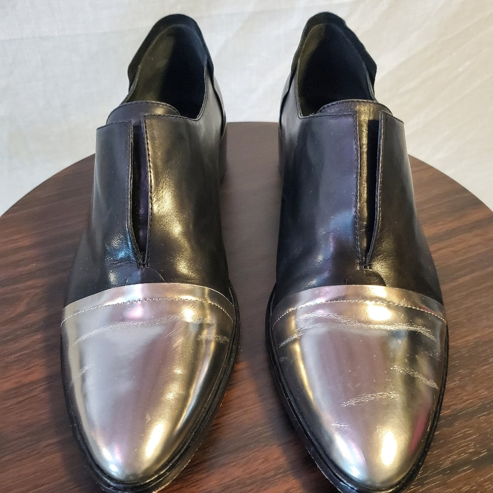 Rachel Zoe Leather Shoes with Metallic Toe Cap - Size 9