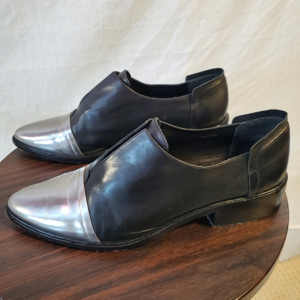 Rachel Zoe Leather Shoes with Metallic Toe Cap - Size 9