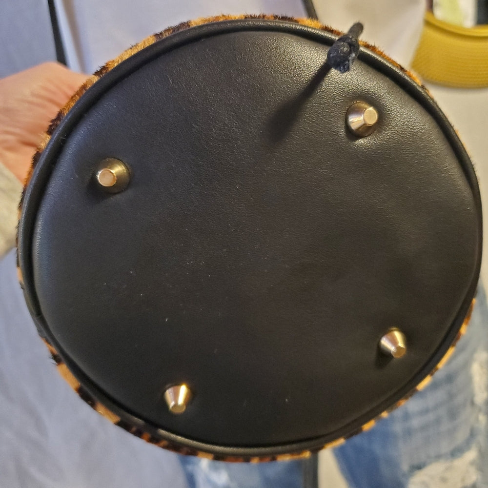 GUESS Y2K Leopard Calf Hair Bucket Bag w/ Ring Handle