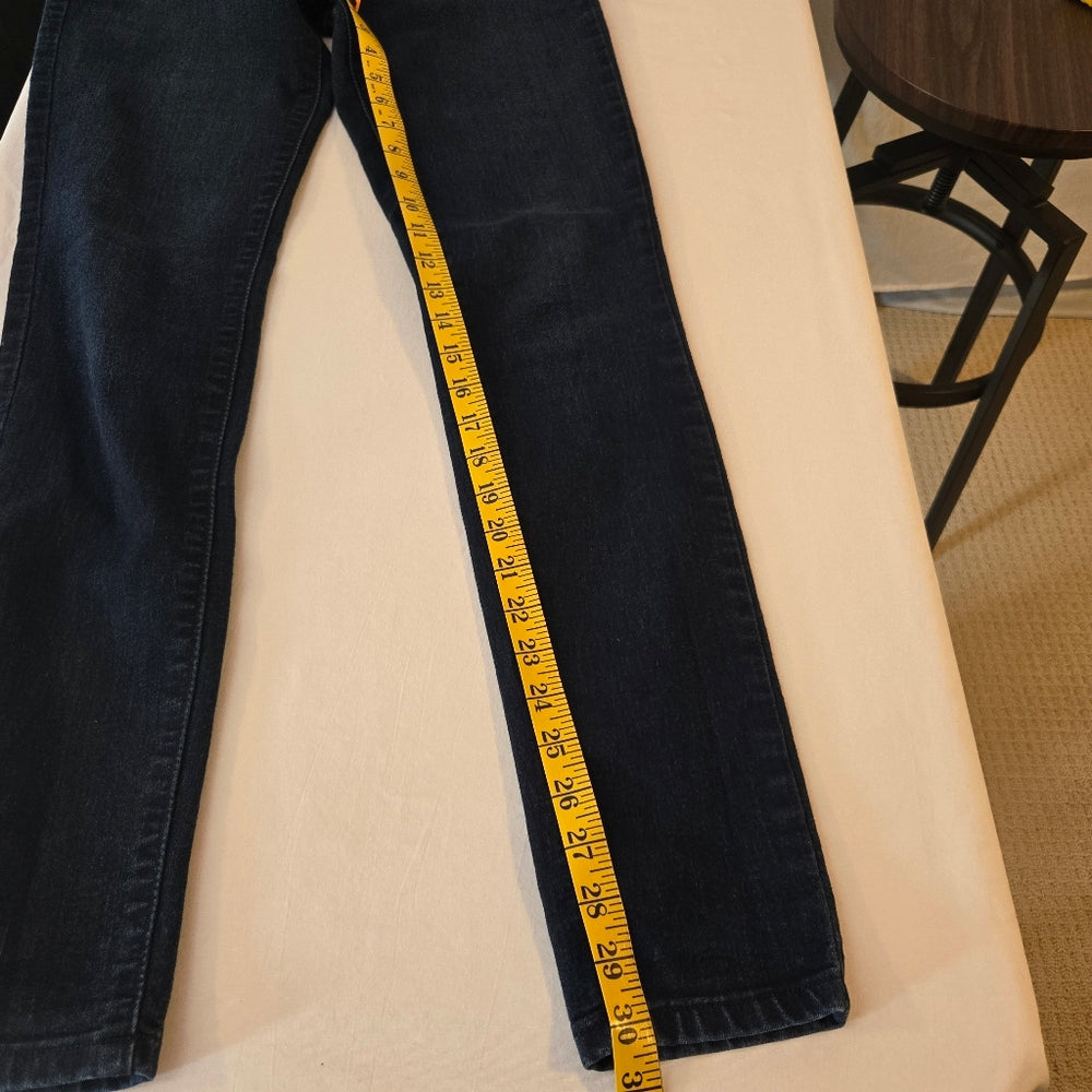 Women's Guess Skinny Jean -‎ Size 27