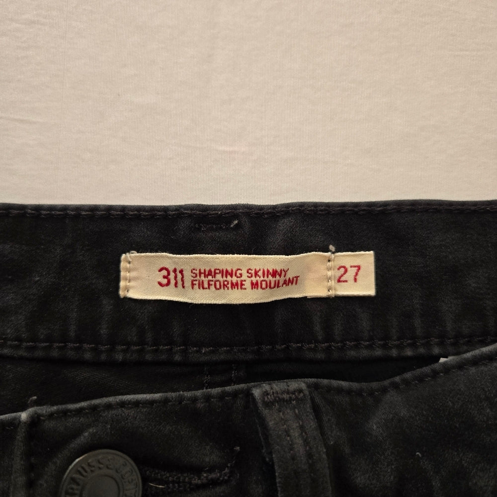 Levis 311 Skinny Jeans -‎ Size 27x32