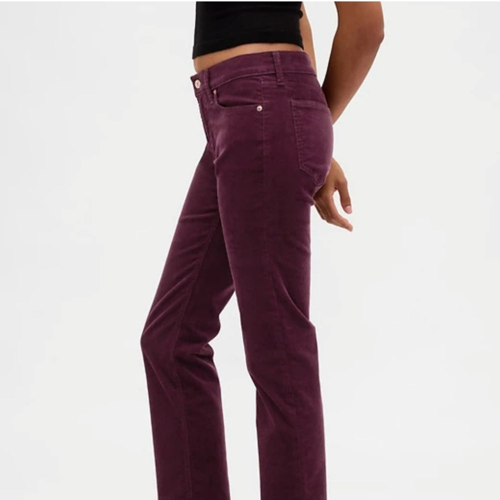 Low Rise Corduroy '90s Slim Straight Pants