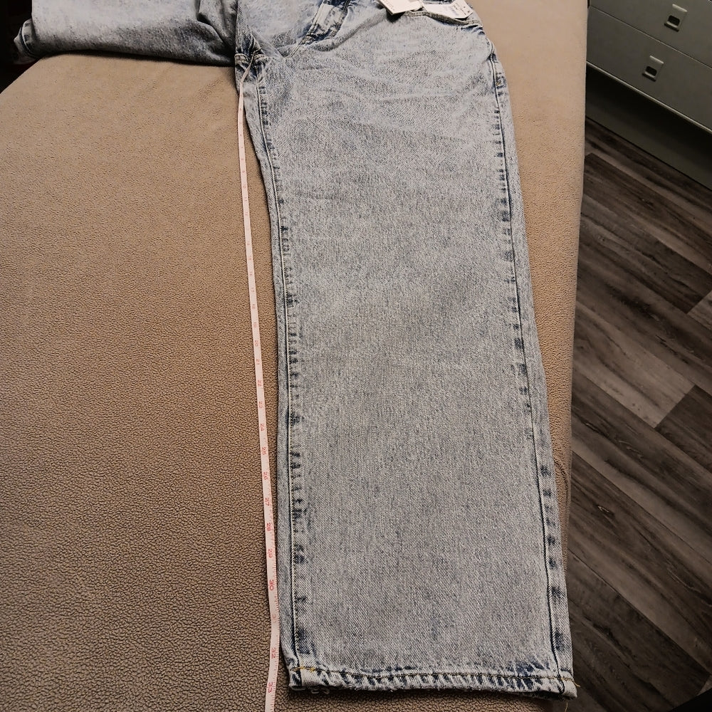 Good American Jeans - NWT - Plus‎ Size.