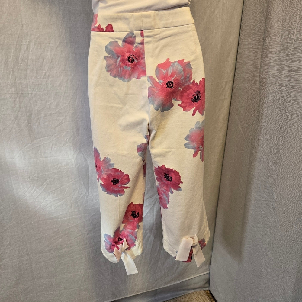 Cartoon Fashion Crops‎ - Size 14