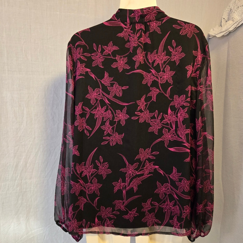 NWT Vince Camuto‎ Blouse - Size Large