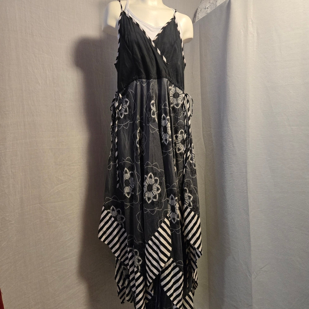 Hebbeding 2 Piece Pantsuit- Size M/L‎ - NWT