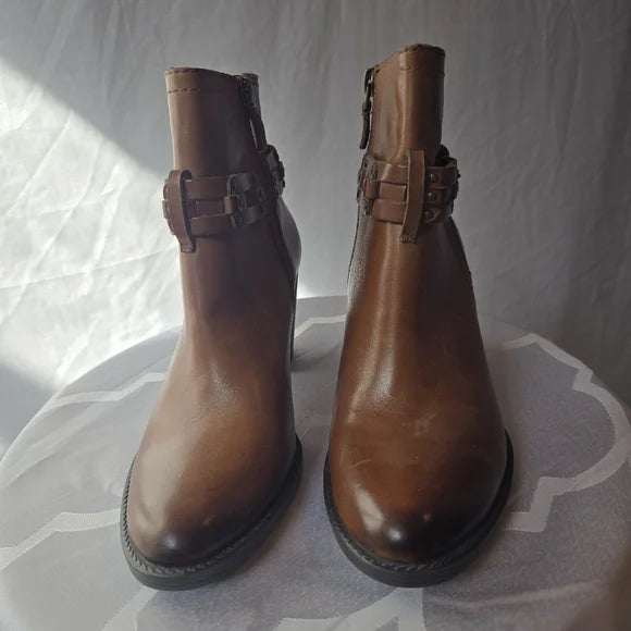 Franco Sarto Cognac Leather Ankle Boots | Harness Detail | Size 6.5